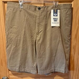 Dockers men’s perfect shorts Classic Fit Tan NWT size 40
